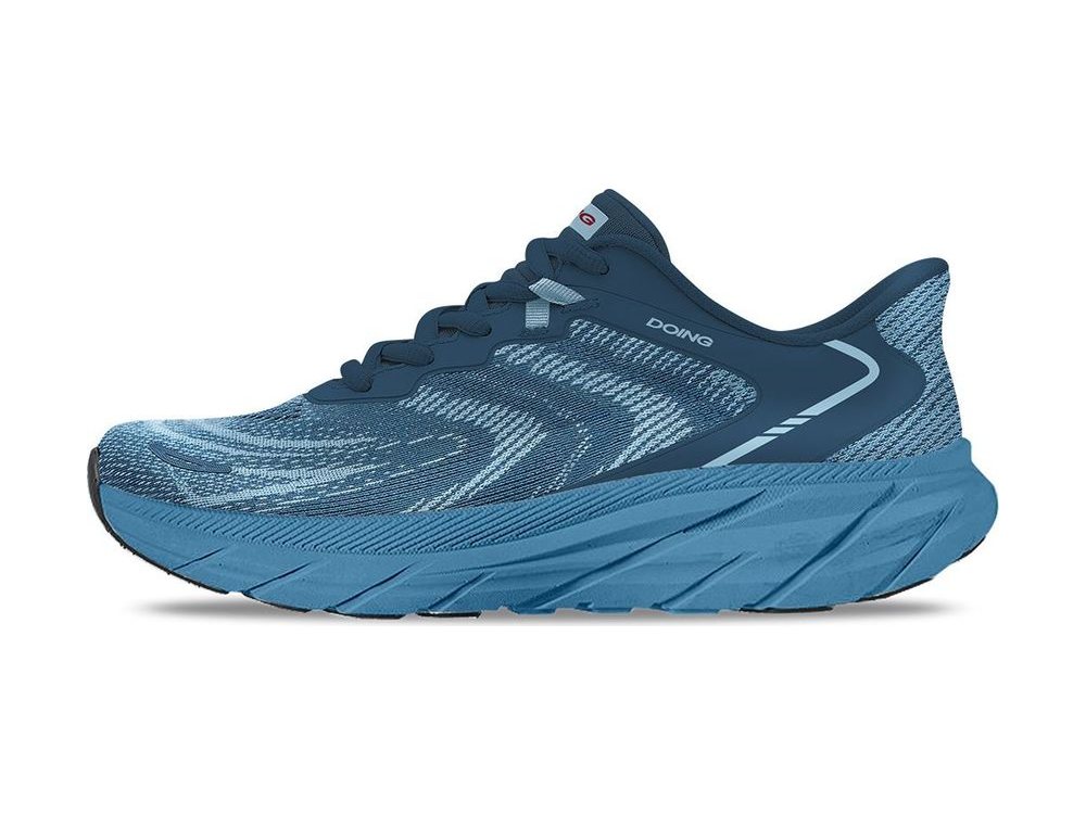 OEM/ODM two-tone blue engineered-knit running shoe with a deep navy heel clip, tonal swirl pattern on the vamp and a thick sculpted blue midsole, manufactured by DOING Footwear
