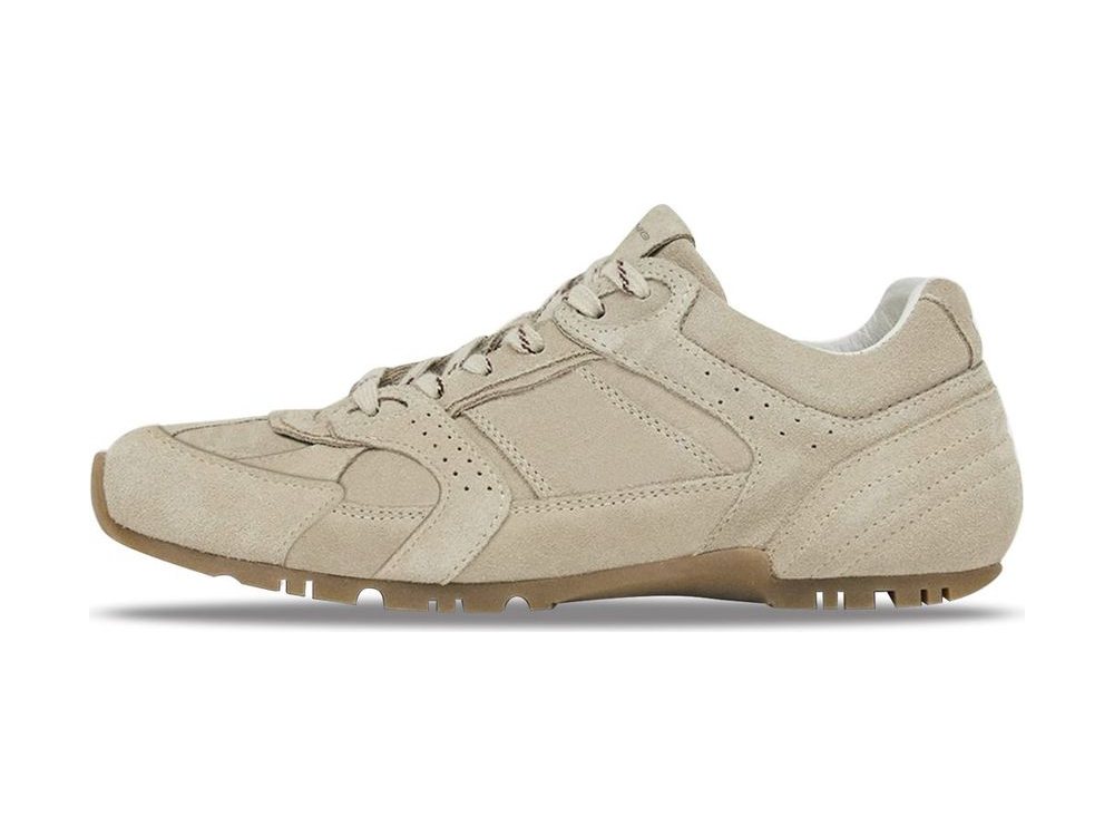 OEM/ODM sand beige suede low-top trainer with tonal panel overlays, a perforated ventilation panel on the quarter, corduroy-lined tongue and a gum lug outsole, manufactured by DOING Footwear
